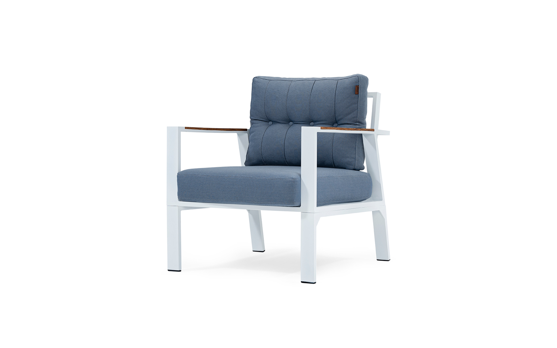 4 Icon Outdoor Lounge Chair - Image 1